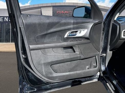 Used 2017 Chevrolet Equinox LS image 18