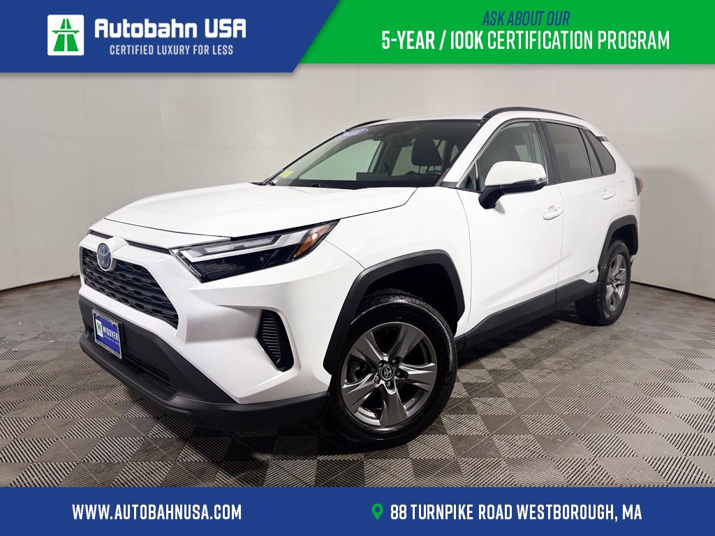 Used 2022 Toyota RAV4 XLE w/ Convenience Package AWD/4WD image 1