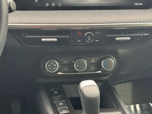 New 2026 Nissan Kicks S image 22