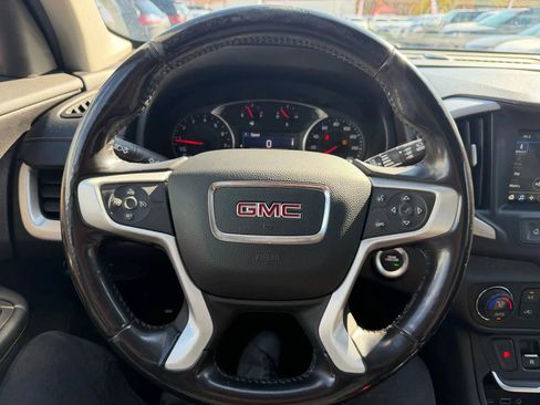 Used 2019 GMC Terrain SLE w/ Driver Convenience Package AWD/4WD image 17