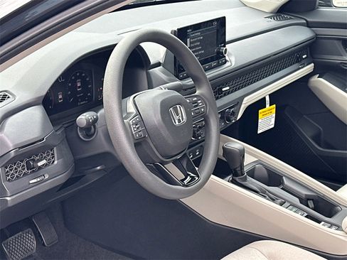 New 2025 Honda Accord SE image 11