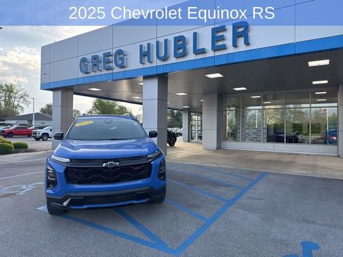 Used 2025 Chevrolet Equinox RS w/ Safety and Technology Package image 2