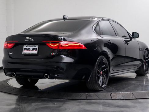 Used 2018 Jaguar XF S RWD image 5