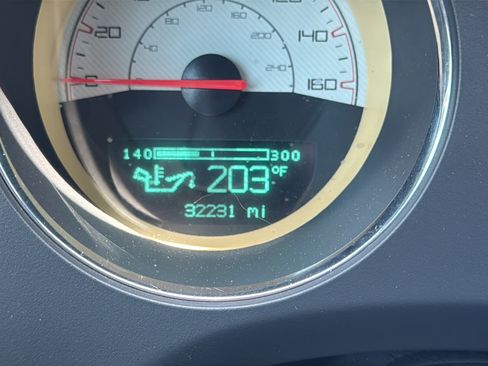 Used 2014 Dodge Challenger R/T Plus RWD image 30