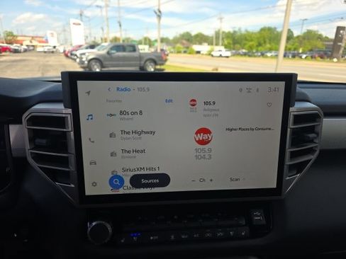 New 2026 Toyota Tundra Limited AWD/4WD image 19