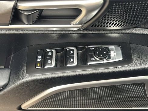 Used 2024 Kia Telluride S w/ S Sunroof Package image 15