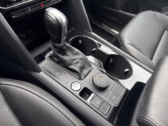 Used 2018 Volkswagen Atlas SEL AWD/4WD image 23