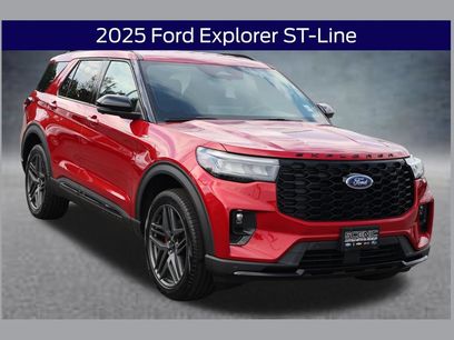 Used 2025 Ford Explorer ST-Line w/ Premium Package