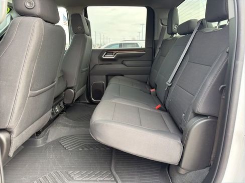 Used 2025 Chevrolet Silverado 2500 LT image 13