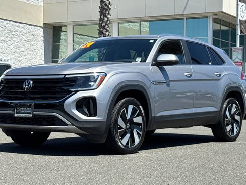 Used 2024 Volkswagen Atlas Cross Sport SE AWD/4WD image 8