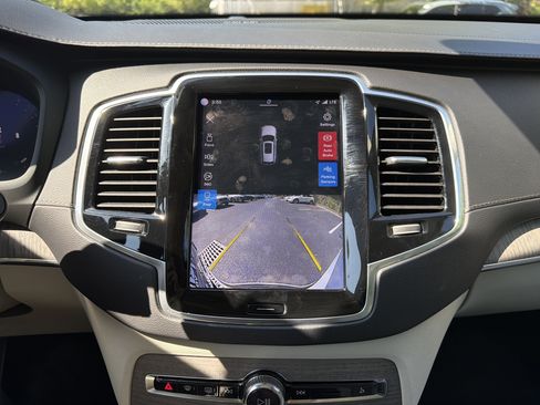 Certified 2023 Volvo XC90 B6 Ultimate AWD/4WD image 25