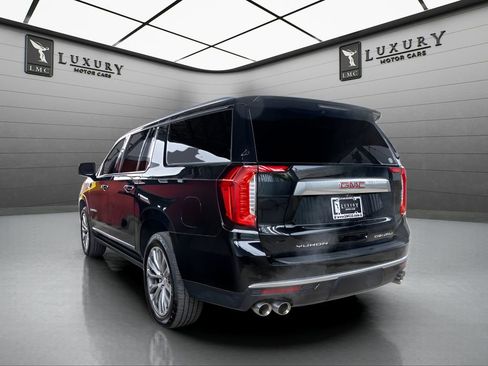 Used 2021 GMC Yukon XL Denali w/ Denali Premium Package AWD/4WD image 6