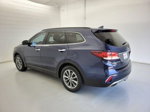 Used 2017 Hyundai Santa Fe SE w/ SE Premium Package 02 FWD image 7