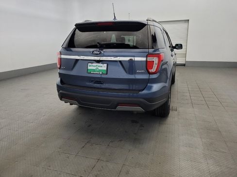 Used 2019 Ford Explorer XLT w/ Equipment Group 202A AWD/4WD image 7