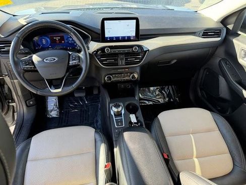 Used 2022 Ford Escape Titanium w/ Titanium Elite Package image 14