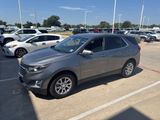 Used 2018 Chevrolet Equinox LT image 2
