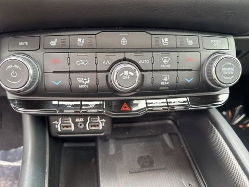 Used 2023 Dodge Durango R/T AWD/4WD image 32