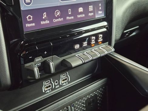 Used 2025 RAM 2500 Laramie w/ Night Edition AWD/4WD image 18