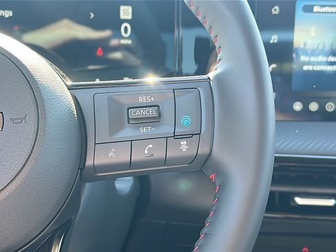 New 2026 Nissan Kicks SR image 18