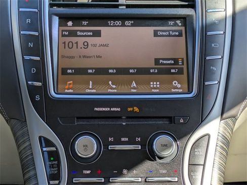 Used 2019 Lincoln Nautilus Black Label image 17