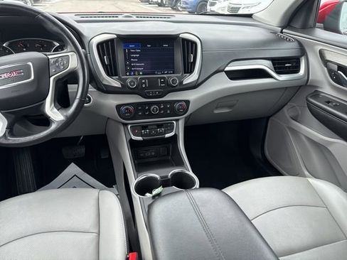 Used 2022 GMC Terrain SLT image 17