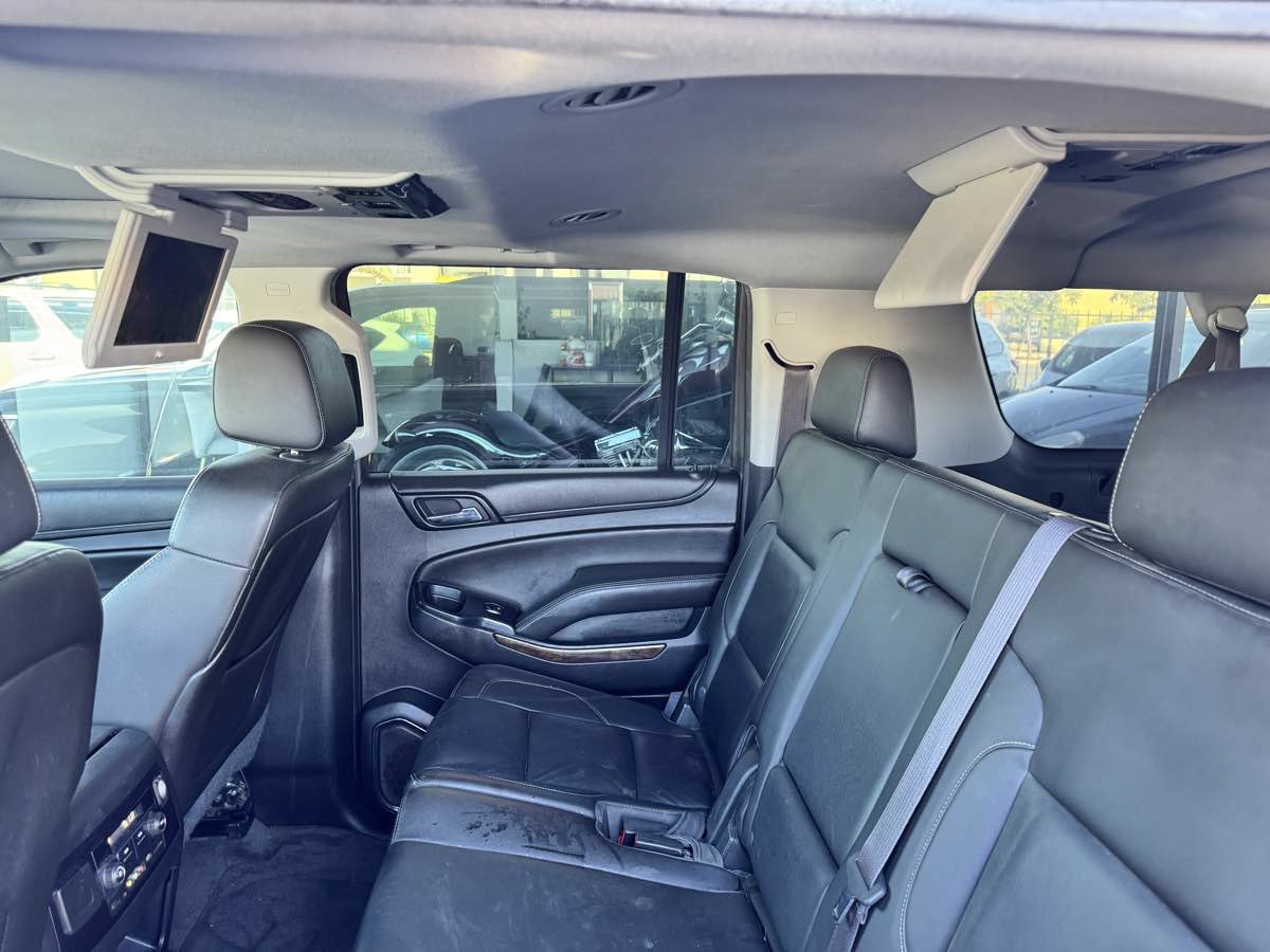 Used 2015 Chevrolet Suburban LT AWD/4WD image 31
