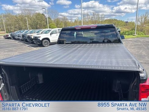 Used 2025 Chevrolet Silverado 1500 LT AWD/4WD image 35