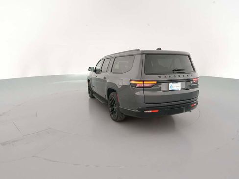 New 2025 Jeep Wagoneer L Series II w/ Premium Group I image 9