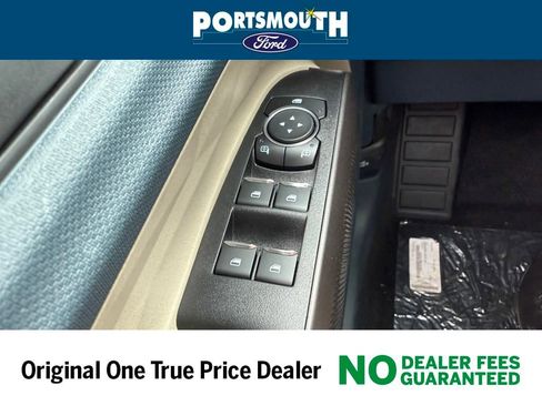 New 2025 Ford Maverick Lariat w/ 4K Tow Package image 27