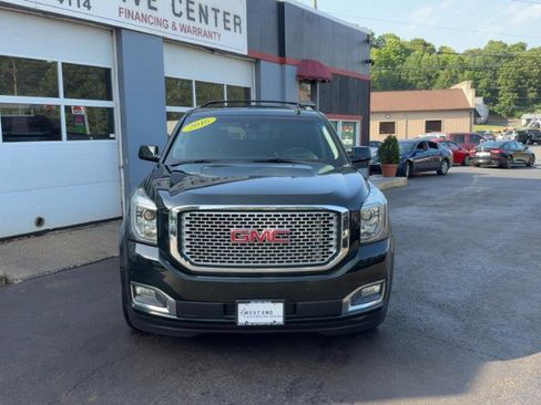 Used 2016 GMC Yukon Denali AWD/4WD image 3