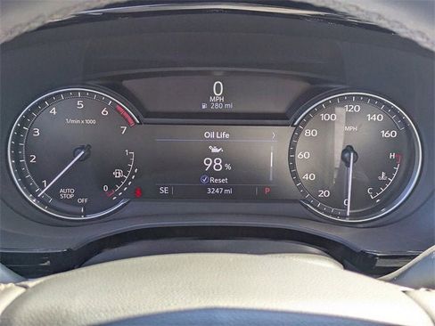 New 2025 Cadillac XT6 Luxury image 31