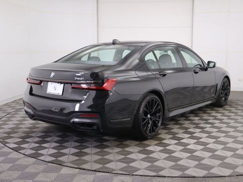 Certified 2022 BMW 740i w/ M Sport Package image 5
