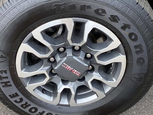 Used 2023 GMC Sierra 2500 SLE w/ SLE Value Package; image 26