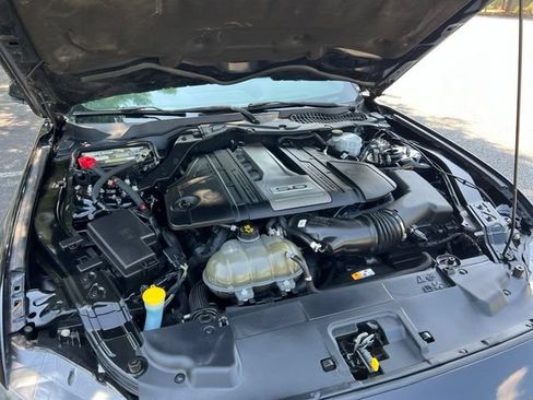 Used 2018 Ford Mustang GT Premium RWD image 34