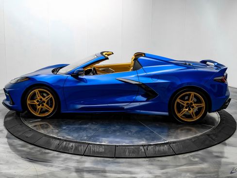 Used 2020 Chevrolet Corvette Stingray Premium Conv w/ 3LT Preferred Equipment Group image 7