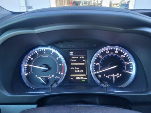 Used 2018 Toyota Highlander XLE image 36