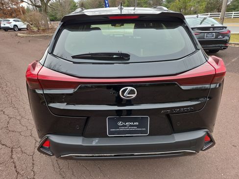 New 2025 Lexus UX 300h AWD image 3