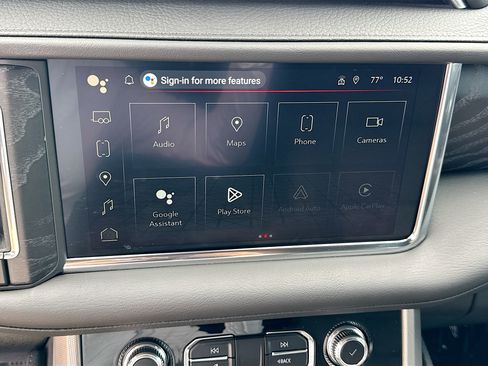 Used 2024 GMC Yukon Denali RWD image 30