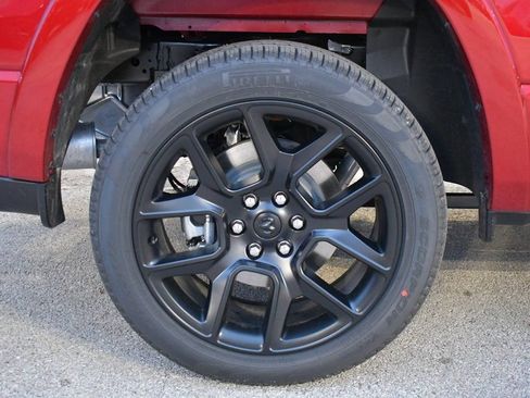 New 2026 RAM 1500 Laramie AWD/4WD image 27