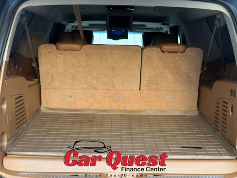 Used 2015 Cadillac Escalade ESV Platinum image 17