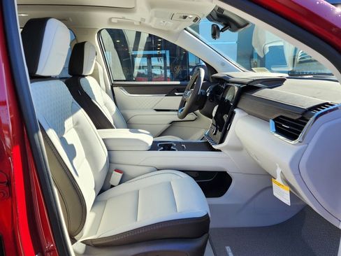 New 2026 GMC Acadia Denali image 44