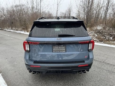 Used 2025 Ford Explorer ST image 6