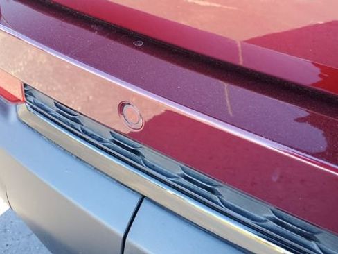 Certified 2024 Jeep Grand Cherokee L Laredo image 28