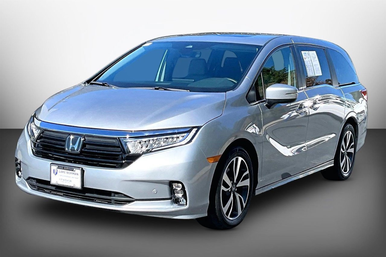 Used 2024 Honda Odyssey Touring image 4
