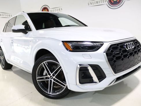 Used 2021 Audi Q5 e Prestige AWD/4WD image 9