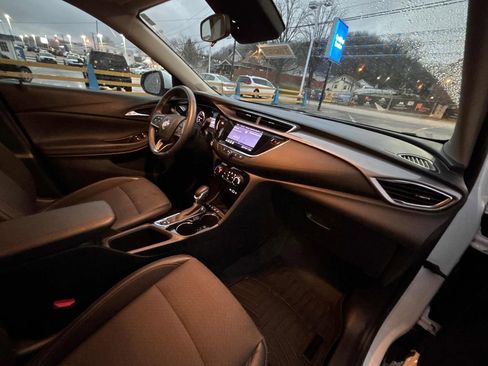 Used 2022 Buick Encore GX Preferred w/ Cold Weather Comfort Package image 29