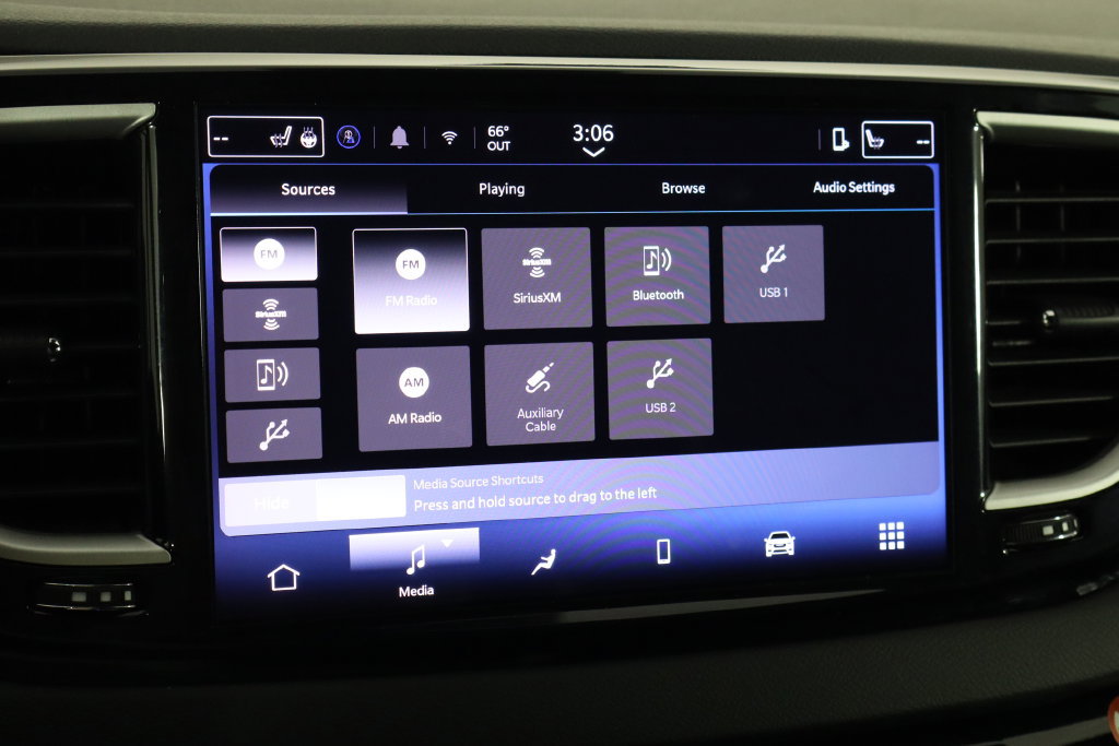 Used 2025 Chrysler Pacifica Select FWD image 32