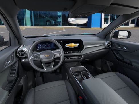 New 2026 Chevrolet Equinox LT w/ Convenience Package II FWD image 15