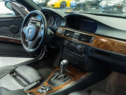Used 2009 BMW 335i Convertible w/ Premium Pkg RWD image 12