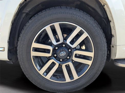 Used 2018 Toyota 4Runner Limited image 9